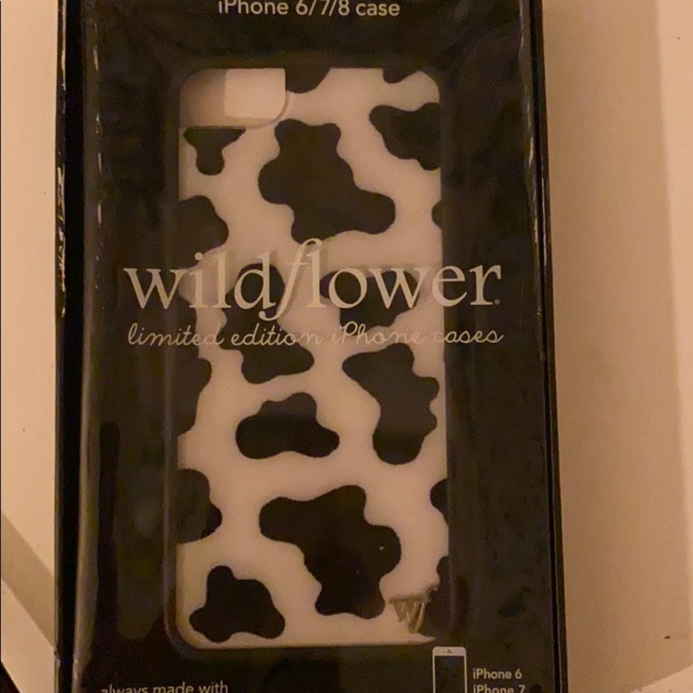 Wildflower Moo Moo Cowprint case Iphone 6/7/8